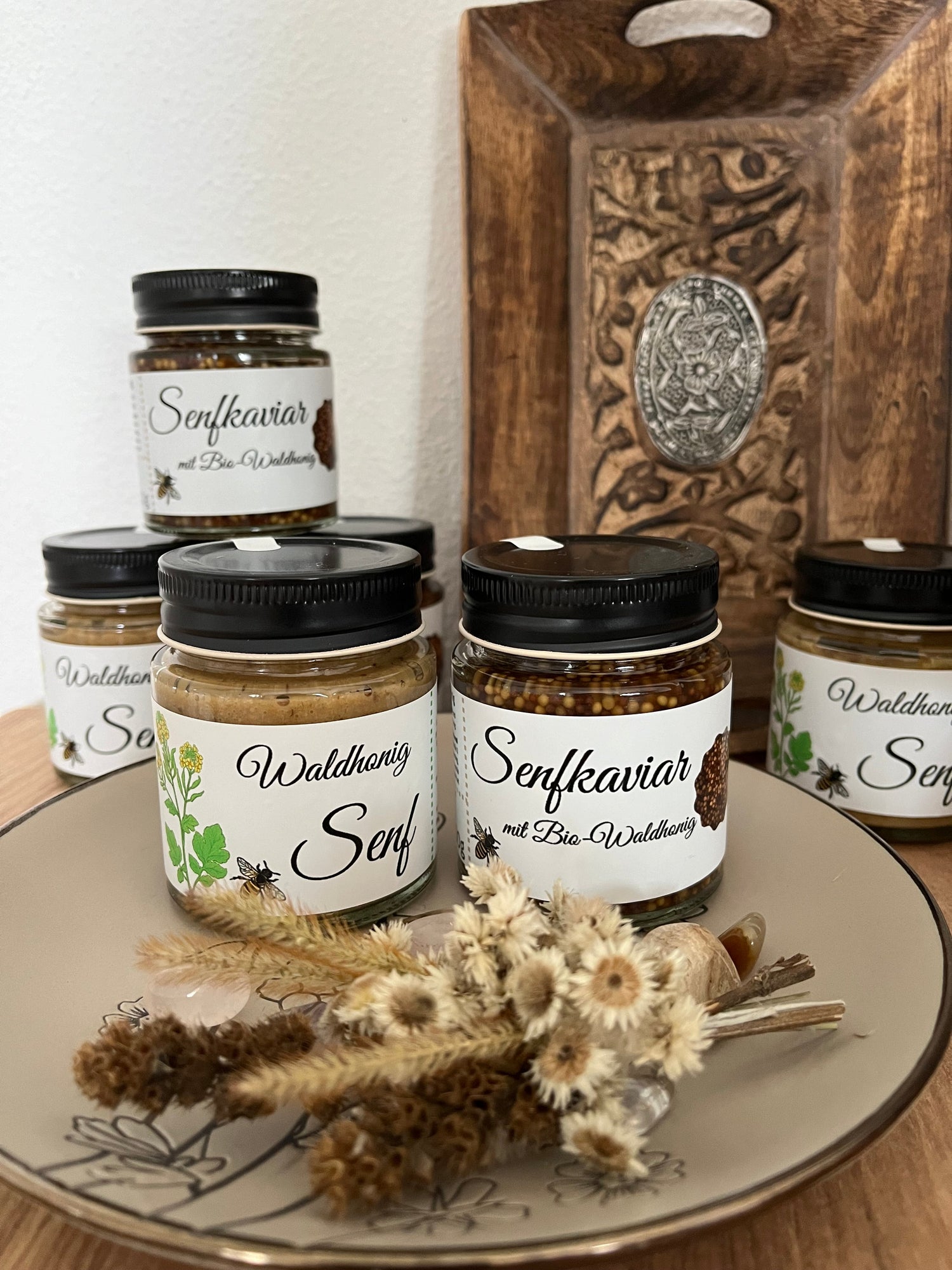 Senfsortiment mit Bio-Waldhonig